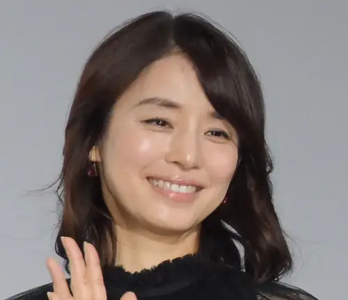 石田ゆり子　家族構成