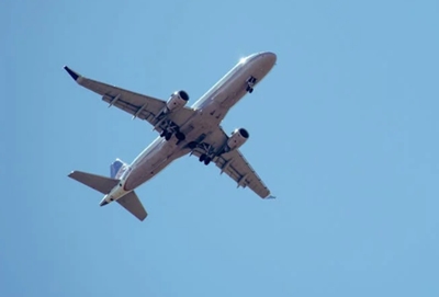 高橋ひとみ　夫　仕事　旦那　航空会社