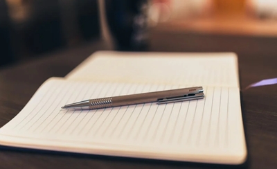 高橋ひとみ　夫　仕事　旦那　航空会社